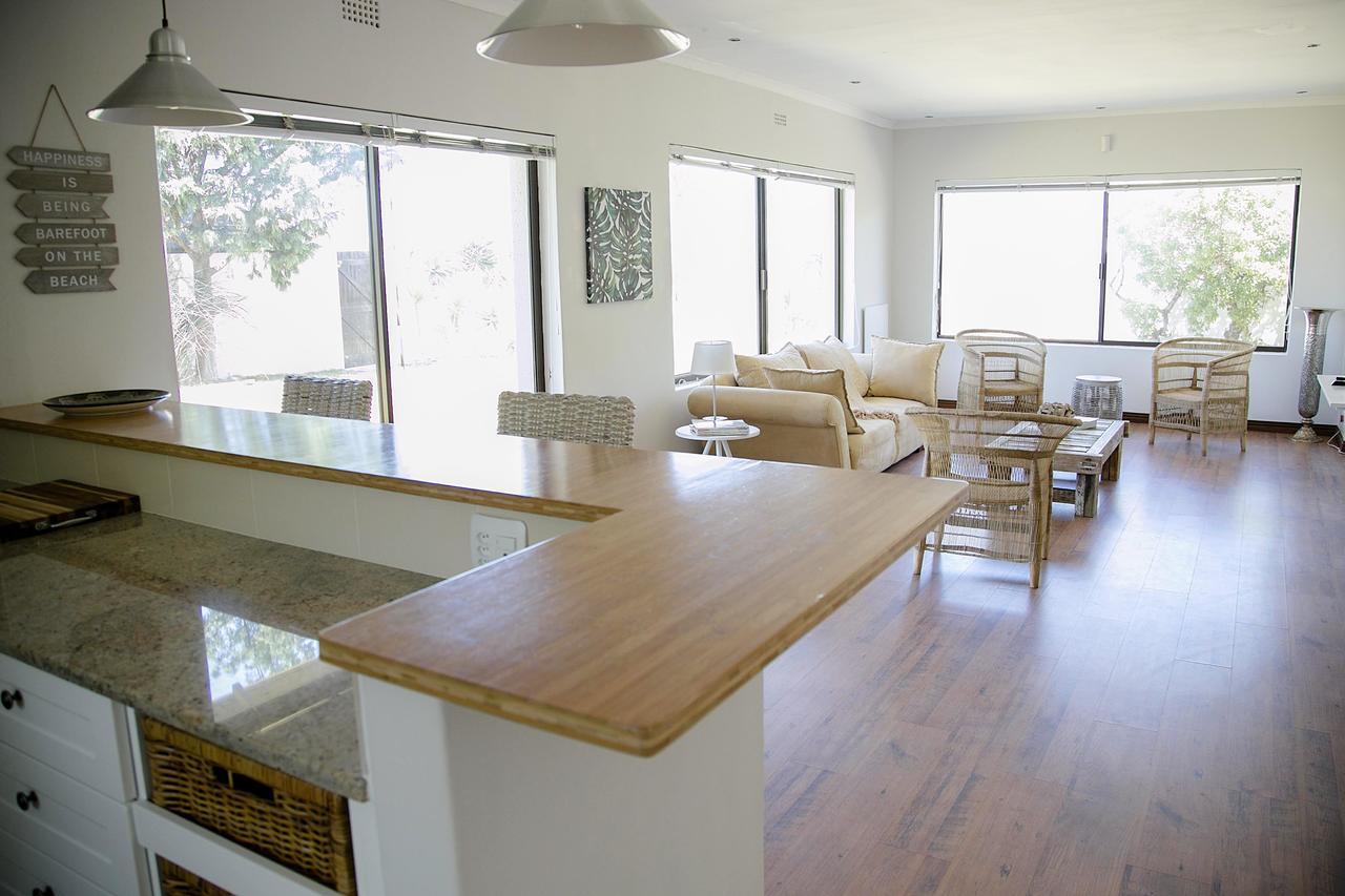 Amazing Beach House In Melkbos! Van Riebeeckstrand Exterior photo