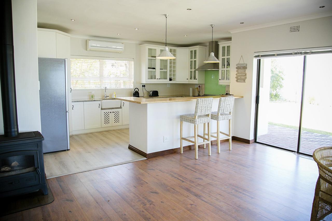 Amazing Beach House In Melkbos! Van Riebeeckstrand Exterior photo